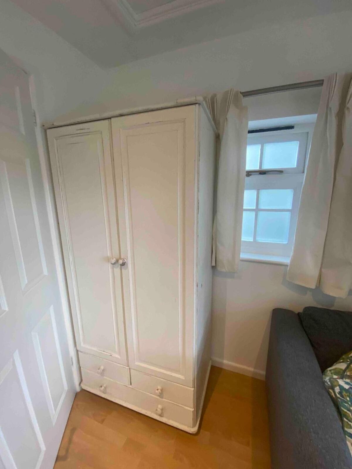 Hordle Private Entry Guesthouse Hideaway מראה חיצוני תמונה